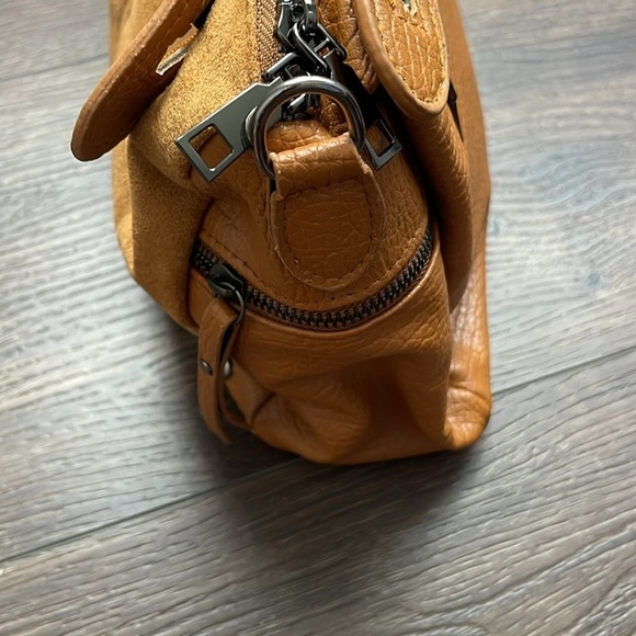 Shoulder Camel Tote Bag - Picture 6 of 9